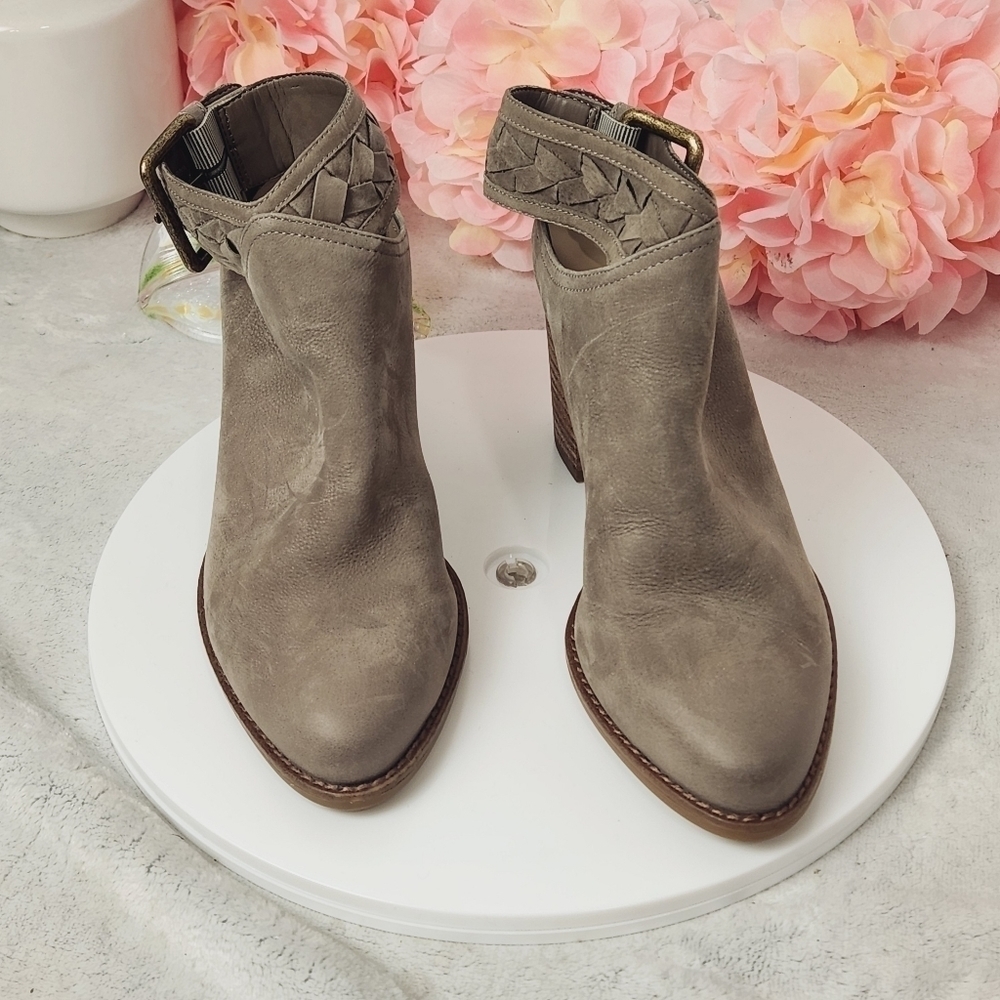 𝅺ALDO Grey Suede Adraynia Ankle Strap Block Heel Sling Back Size: 7.5 - Picture 7 of 11